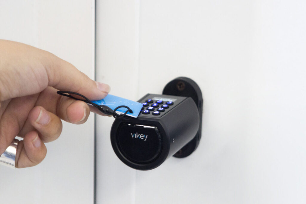 vickey lock with magnetic card