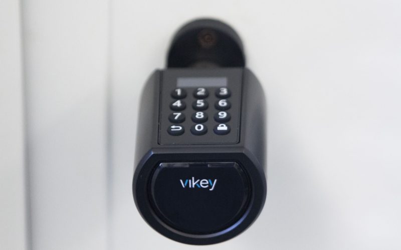 sistema apriporte vikey b&b